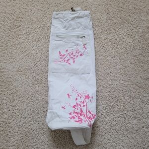 Gaiam White Pink Floral Embroidered Canvas Yoga Mat Bag Os